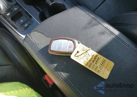 2015 Hyundai Sonata Limited 2.0T из США, поврежденный, VIN 5NPE34AB3FH246993